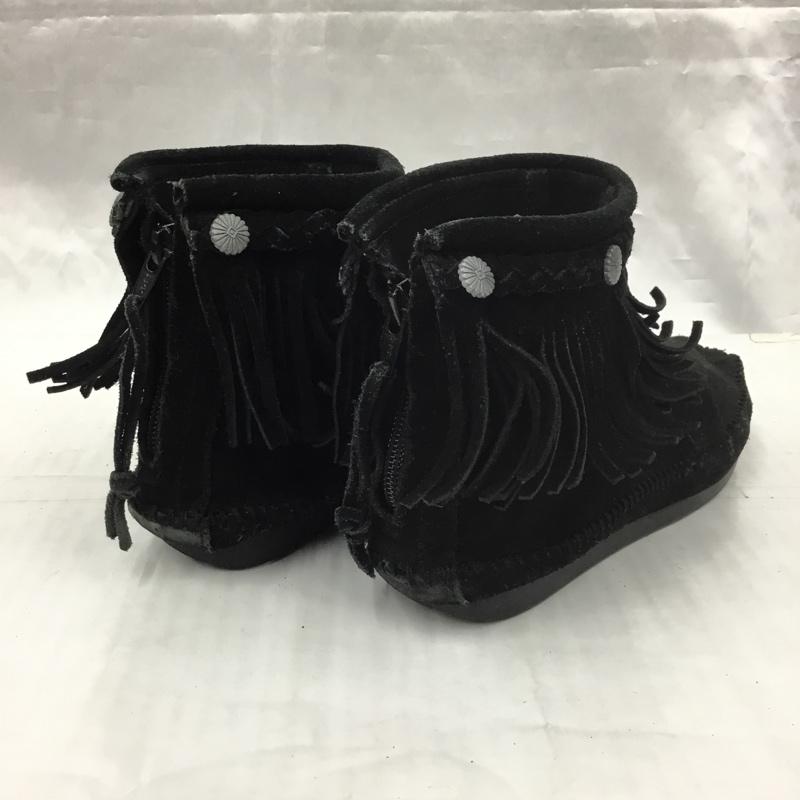 ミネトンカ Minnetonka ブーツ ショートブーツ 299 earth music&ecology コラボ フリンジ 1613107 無地 黒 / ブラック / black レディース USED 古着 中古 10105966