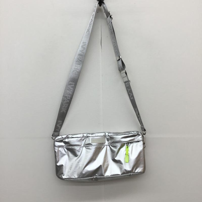アディダス adidas トートバッグ トートバッグ IVY　PARK　DIPPED TOTE BAG FREE ロゴ、文字 銀 / シルバー /  メンズ USED 古着 中古 10125234