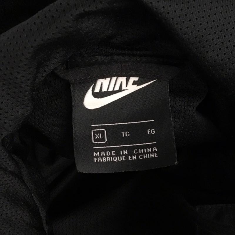ナイキ NIKE ジャケット、上着 ジャケット、ブレザー dj0477-010 ナイロンジャケット カジュアルジャケット アウター XL ロゴ、文字 黒 / ブラック /  メンズ USED 古着 中古 10125463