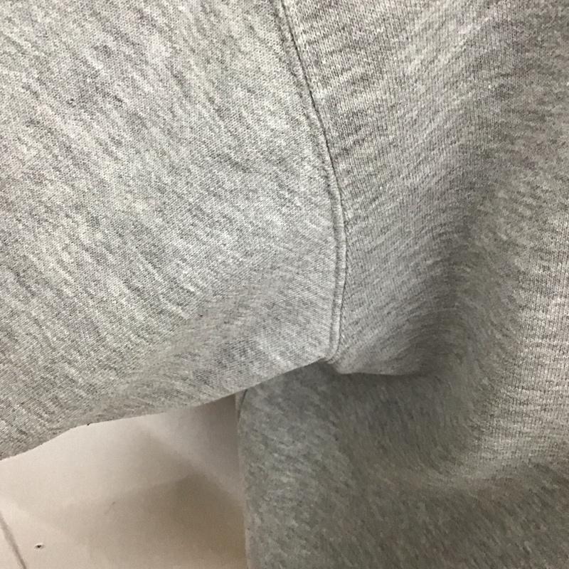 ナイキ NIKE トレーナー 長袖 長袖トレーナー スウェット クルーネック プルオーバー L ロゴ、文字 灰 / グレー /  メンズ USED 古着 中古 10125470