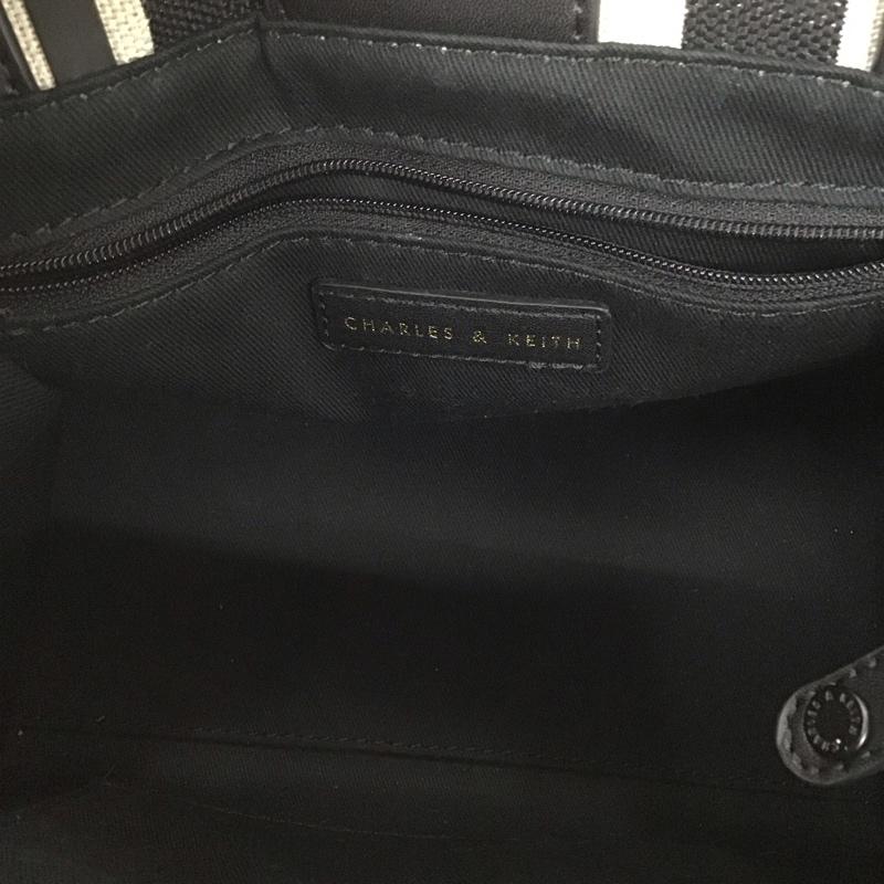 チャールズアンドキース charles&keith ハンドバッグ ハンドバッグ Avenue アベニュー スクエア 2WAY ショルダー チェック 黒 / ブラック / X アイボリー / アイボリー /  レディース USED 古着 中古 10125693