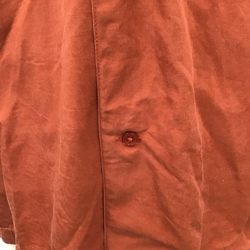 カーハート Carhartt シャツ、ブラウス 半袖 半袖シャツ 前ボタンシャツ カジュアルシャツ M ロゴ、文字 橙 / オレンジ /  メンズ USED 古着 中古 10125749