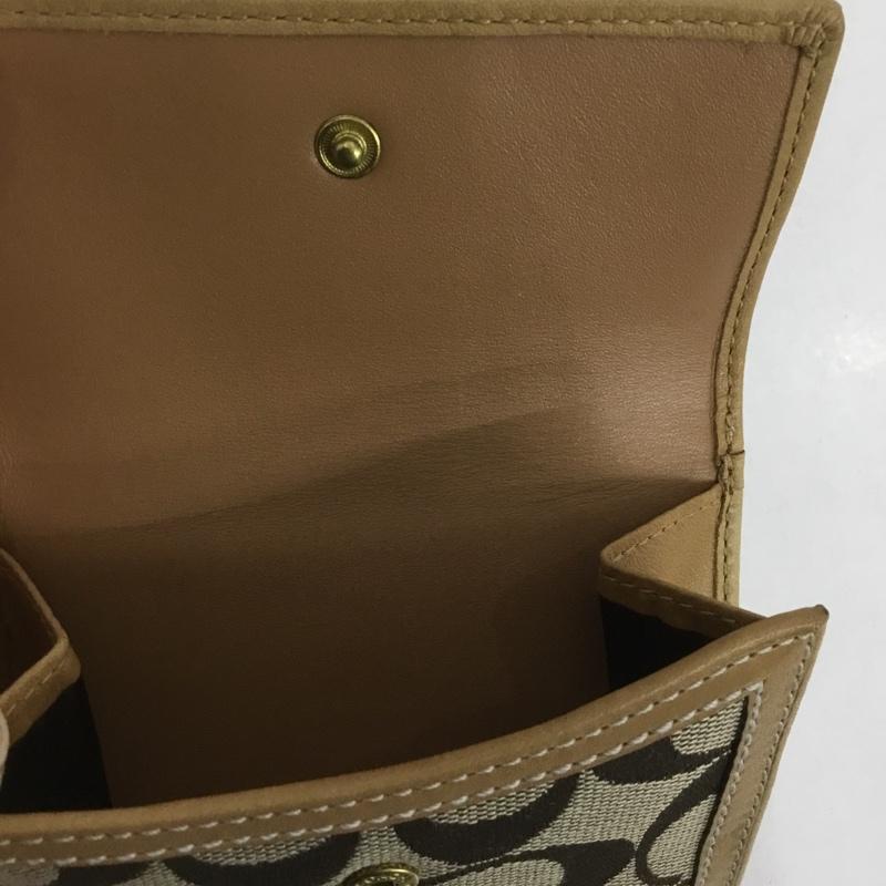 コーチ COACH 財布 二つ折り ダブルホック シグネチャー パスケース ロゴ、文字 ベージュ / ベージュ /  レディース USED 古着 中古 10125908