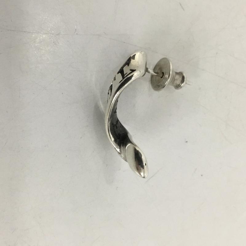 ラットレース RATRACE アクセサリー ピアス Flutter Ribbon Pierce HATE 片耳用 ロゴ、文字 銀 / シルバー /  メンズ USED 古着 中古 10126353