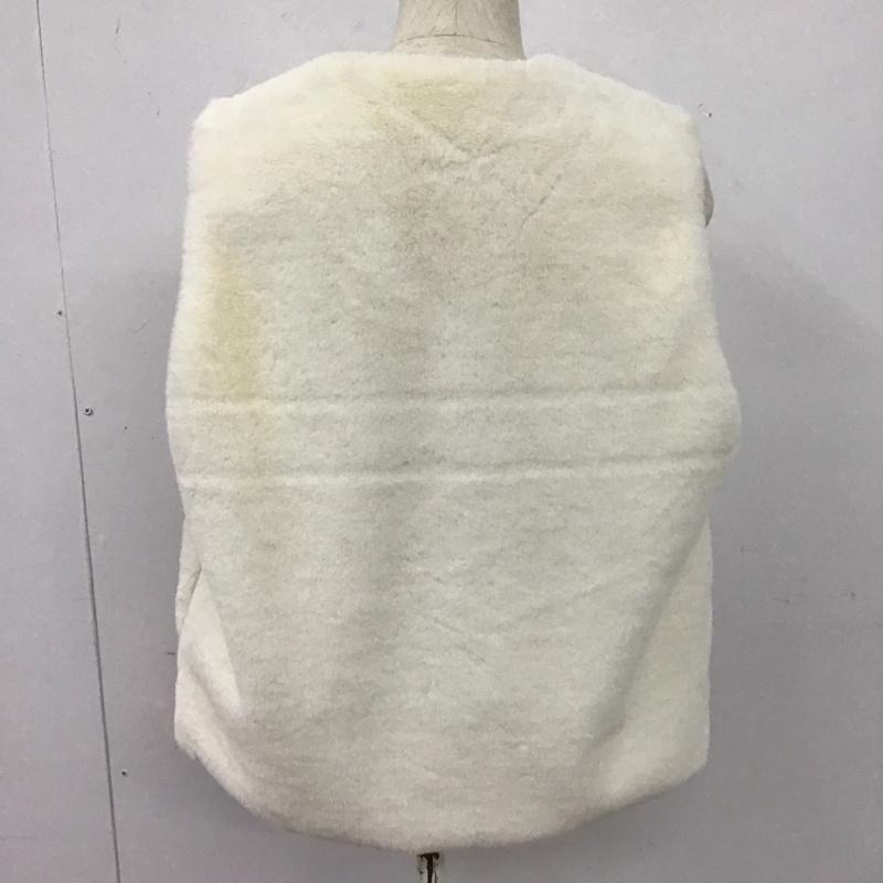 アズノゥアズ as know as ベスト ベスト ノースリーブ ベスト フェイクファー M 無地 白 / ホワイト /  レディース USED 古着 中古 10126403