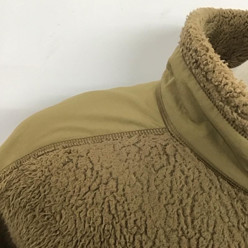 ユニクロ UNIQLO ジャケット、上着 ジャケット、ブレザー 341-421998 リースコンビネーションジャケット フリースジャケット アウター L 無地 カーキ / カーキ /  メンズ USED 古着 中古 10126437