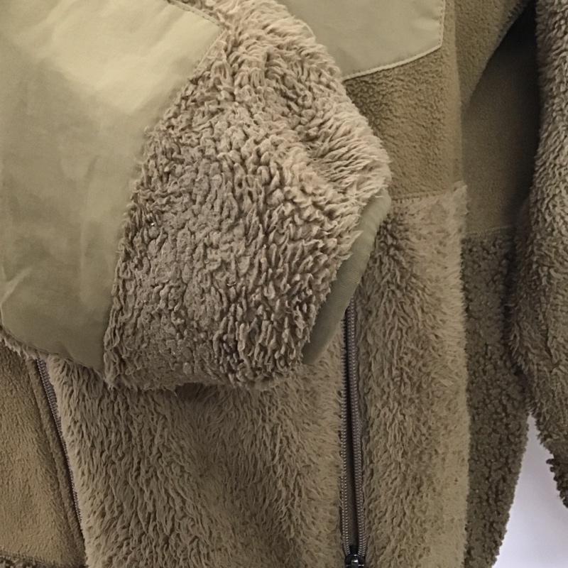 ユニクロ UNIQLO ジャケット、上着 ジャケット、ブレザー 341-421998 リースコンビネーションジャケット フリースジャケット アウター L 無地 カーキ / カーキ /  メンズ USED 古着 中古 10126437