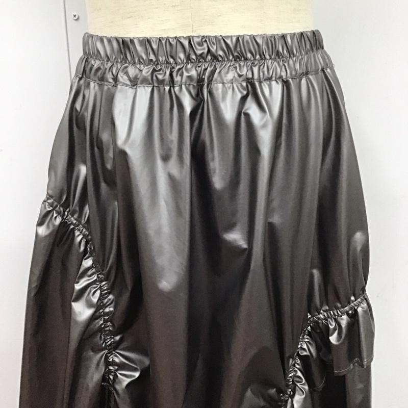ページボーイ PAGEBOY スカート ロングスカート PB350117TS メタリックロングスカート FREE 無地 銀 / シルバー /  レディース USED 古着 中古 10126624
