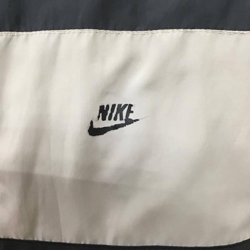 ナイキ NIKE ジャケット、上着 ジャンパー、ブルゾン ジップアップジャケット ナイロンジャケット アウター スポーツウェア M ロゴ、文字 黒 / ブラック / X 灰 / グレー /  メンズ USED 古着 中古 10126788