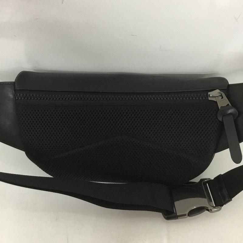 コーチ COACH ウエストバッグ ウエストバッグ F75776 ボディバッグ ロゴ、文字 黒 / ブラック /  メンズ USED 古着 中古 10126899
