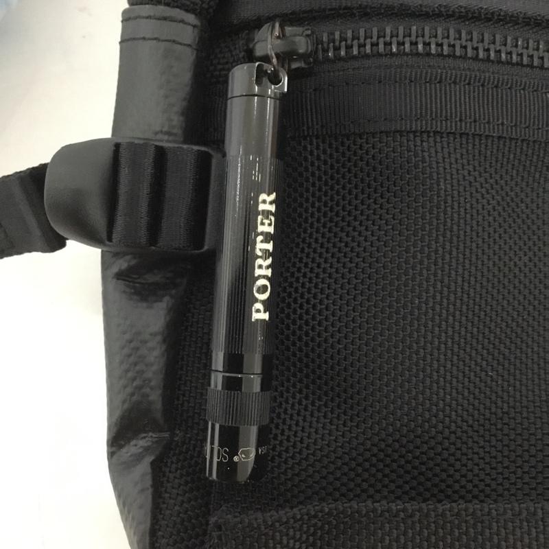 ポーター PORTER ウエストバッグ ウエストバッグ ペンライト付き ボディバッグ ロゴ、文字 黒 / ブラック /  メンズ USED 古着 中古 10126901
