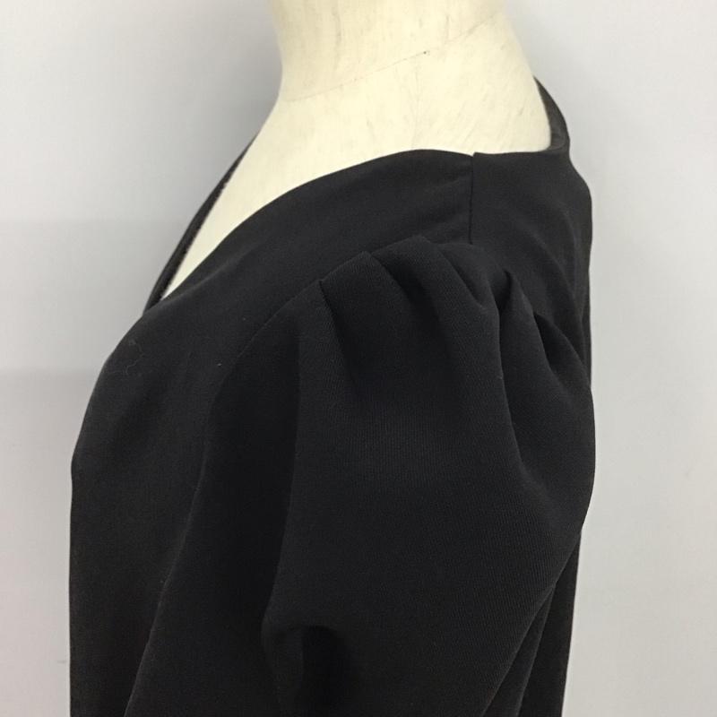 ザラ ZARA ワンピース ひざ丈スカート 半袖ワンピース Vネックワンピース パフスリーブ M 無地 黒 / ブラック /  レディース USED 古着 中古 10126928