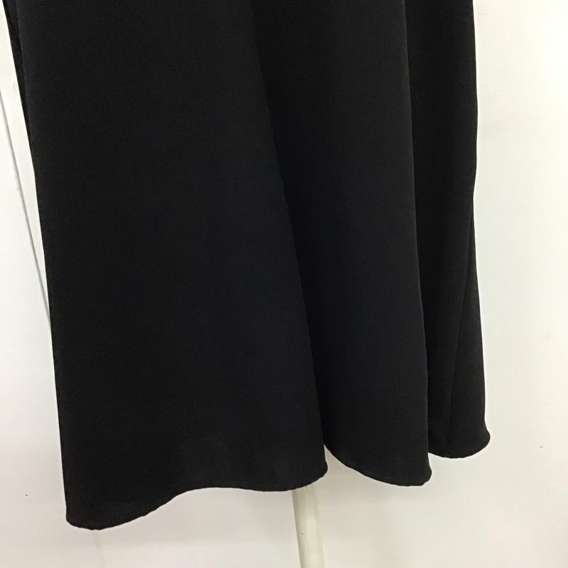 ザラ ZARA ワンピース ひざ丈スカート 半袖ワンピース Vネックワンピース パフスリーブ M 無地 黒 / ブラック /  レディース USED 古着 中古 10126928