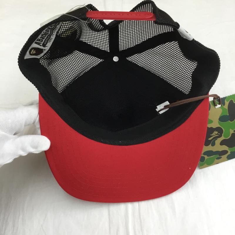 アベイシングエイプ A BATHING APE 帽子 キャップ メッシュキャップ　001CP1201004F FREE ロゴ、文字 黒 / ブラック / X 赤 / レッド /  メンズ USED 古着 中古 10127286