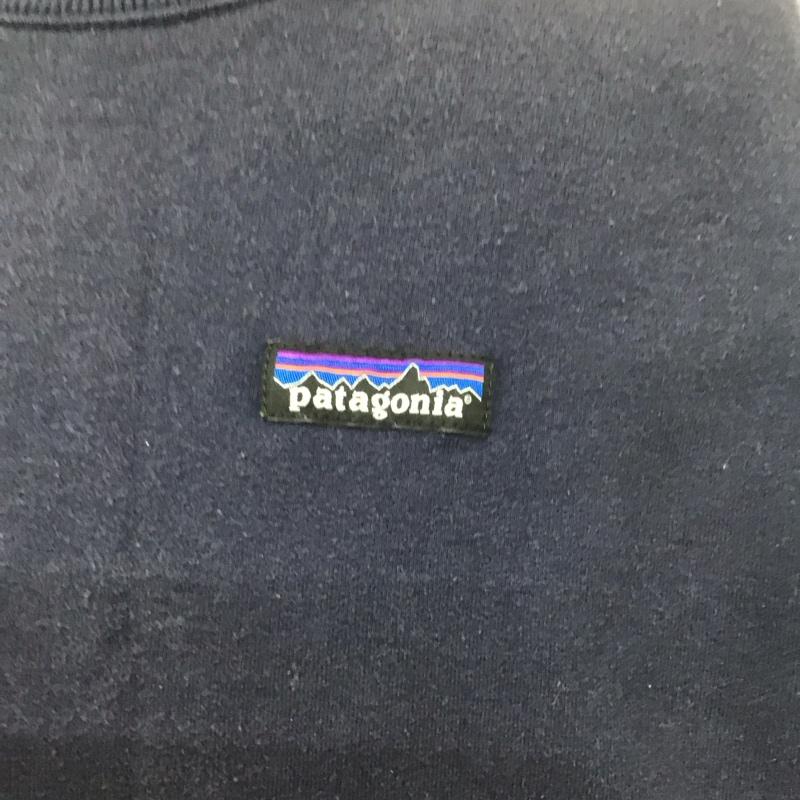 パタゴニア patagonia トレーナー 長袖 長袖トレーナー スウェット クルーネック プルオーバー M ロゴ、文字 紺 / ネイビー /  メンズ USED 古着 中古 10127334