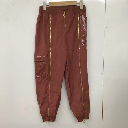 ナイキ NIKE パンツ ワークパンツ、ペインターパンツ dm1726-652 ウインドロングパンツ ワイドパンツ スポーツウェア S ロゴ、文字 マルチカラー / マルチカラー /  レディース USED 古着 中古 10127380