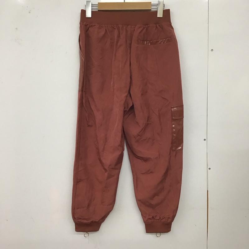 ナイキ NIKE パンツ ワークパンツ、ペインターパンツ dm1726-652 ウインドロングパンツ ワイドパンツ スポーツウェア S ロゴ、文字 マルチカラー / マルチカラー /  レディース USED 古着 中古 10127380