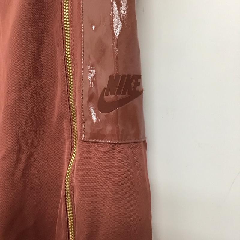 ナイキ NIKE パンツ ワークパンツ、ペインターパンツ dm1726-652 ウインドロングパンツ ワイドパンツ スポーツウェア S ロゴ、文字 マルチカラー / マルチカラー /  レディース USED 古着 中古 10127380