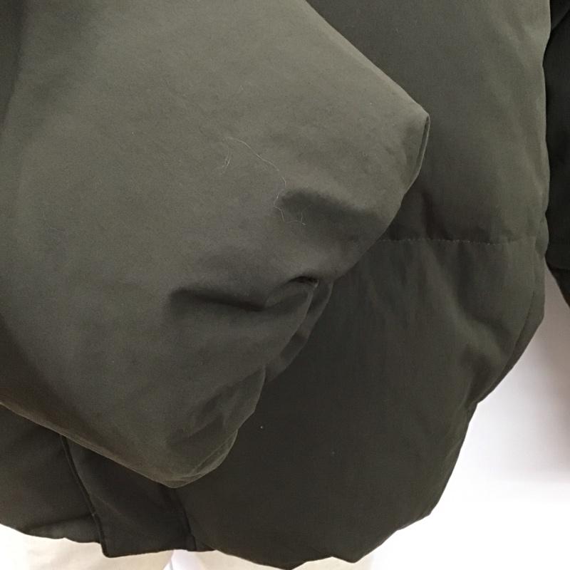 ユニクロ UNIQLO ジャケット、上着 ジャンパー、ブルゾン 311-462851 PADDEDVOLUMEJACKET ダウンジャケット アウター M 無地 カーキ / カーキ /  メンズ USED 古着 中古 10127662