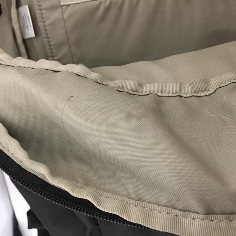 ザノースフェイス THE NORTH FACE リュックサック、デイパック リュックサック、デイバッグ NM72250 ボルダーデイパック ロゴ、文字 黒 / ブラック /  メンズ USED 古着 中古 10127792