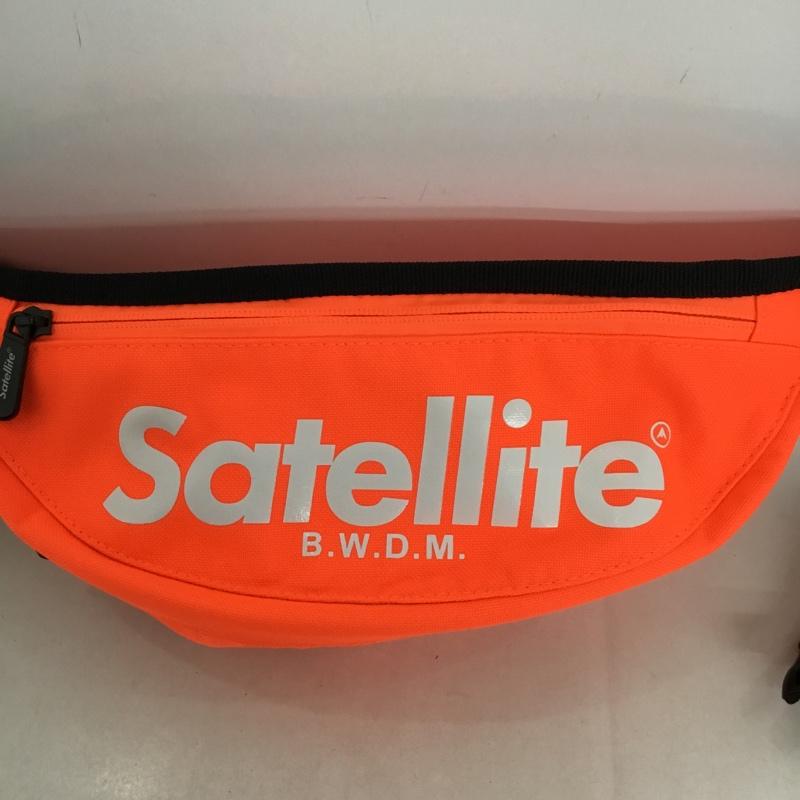 サテライト Satellite ウエストバッグ ウエストバッグ PUSH ボディーバッグ ロゴ、文字 橙 / オレンジ /  メンズ USED 古着 中古 10128060