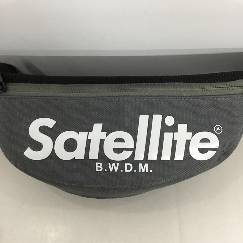 サテライト Satellite ウエストバッグ ウエストバッグ PUSH ボディーバッグ ロゴ、文字 灰 / グレー /  メンズ USED 古着 中古 10128062