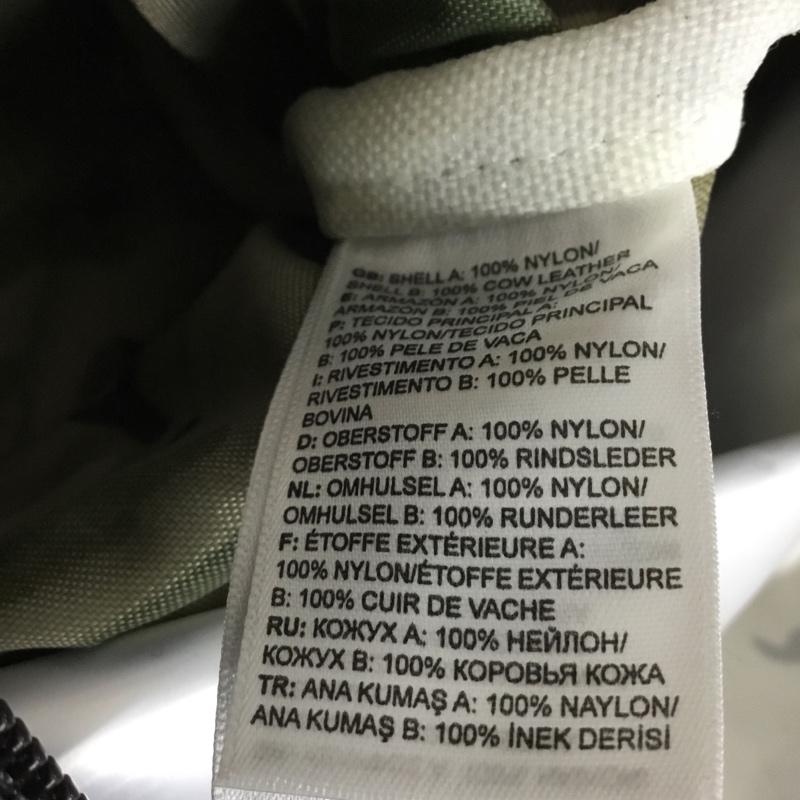 ザノースフェイス THE NORTH FACE リュックサック、デイパック リュックサック、デイバッグ A3G6P デイパック バックパック カモフラージュ柄・迷彩 白 / ホワイト / X 灰 / グレー /  メンズ USED 古着 中古 10128071