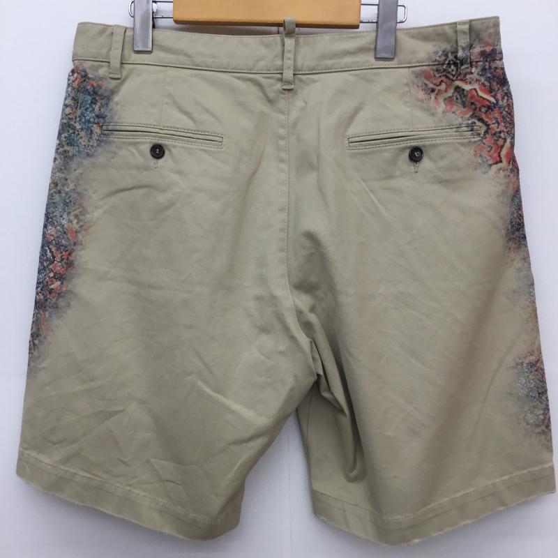 ディースクエアード2 DSQUARED2 パンツ ショートパンツ 48 総柄 ベージュ / ベージュ / X 赤 / レッド / X 青 / ブルー /  メンズ USED 古着 中古 10128177