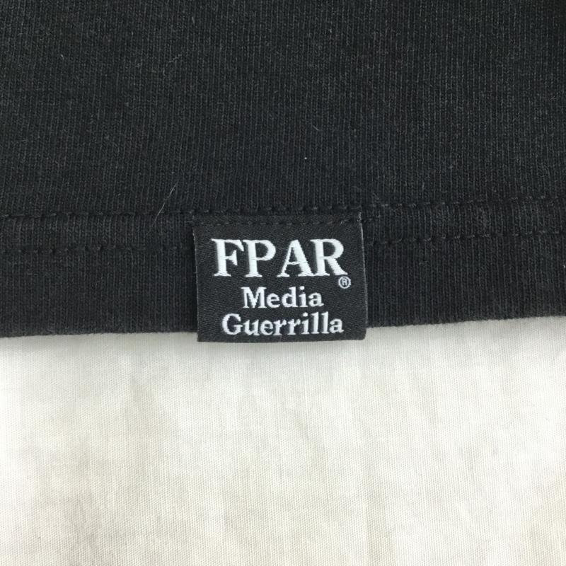 フォーピーエーアールメディアゲリラ FPARMEDIAGUERRILLA Tシャツ 長袖 FORTY PERCENTS AGAINST RIGHTS Media Guerrilla FPAR クルーネック アームプリント 4号 ロゴ、文字 X プリント 黒 / ブラック /  メンズ USED 古着 中古 10128190