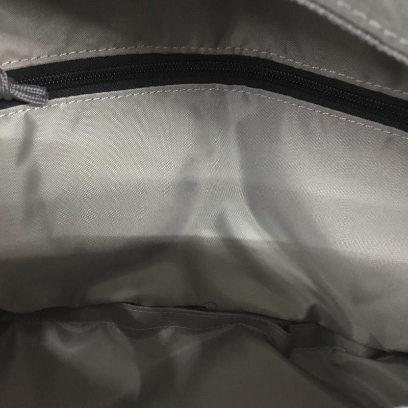 古着 USED リュックサック、デイパック リュックサック、デイバッグ Photo Hatchback 22L Lowepro カメラバッグ カメラリュック ロゴ、文字 ダークグレー / ダークグレー /  メンズ USED 古着 中古 10128463