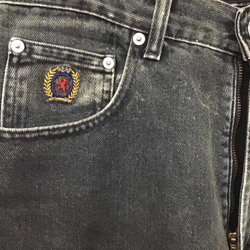 トミー ジーンズ TOMMY JEANS パンツ デニム、ジーンズ 無地 黒 / ブラック /  メンズ USED 古着 中古 10128540