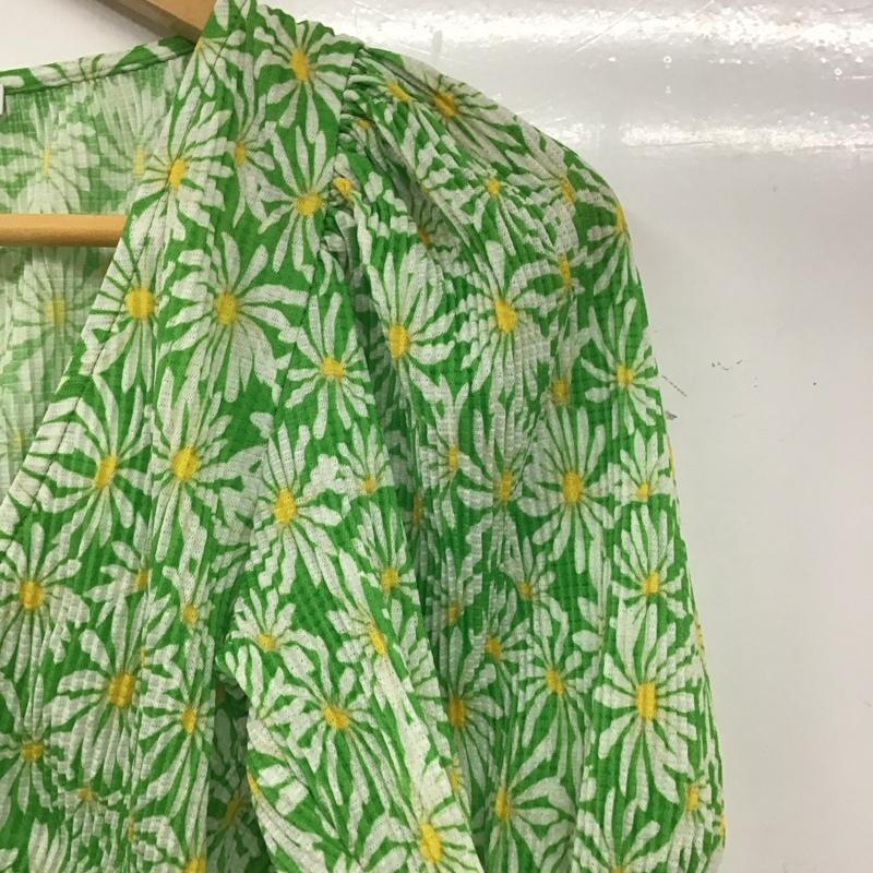 ザラ ZARA カットソー 半袖 半袖カットソー プリントシャツ Vネックカットソー L プリント 緑 / グリーン /  レディース USED 古着 中古 10135449