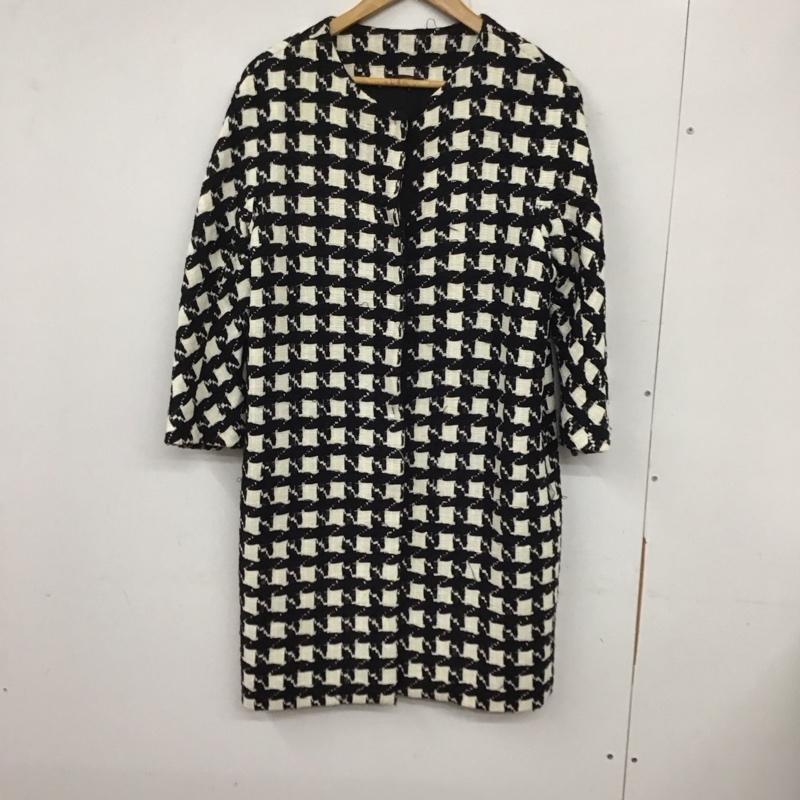 マックスマーラ MaxMara ジャケット、上着 ジャケット、ブレザー 長袖ジャケット アウター 前ボタン ノーカラージャケット 40 総柄 白 / ホワイト / X 黒 / ブラック /  レディース USED 古着 中古 10136029