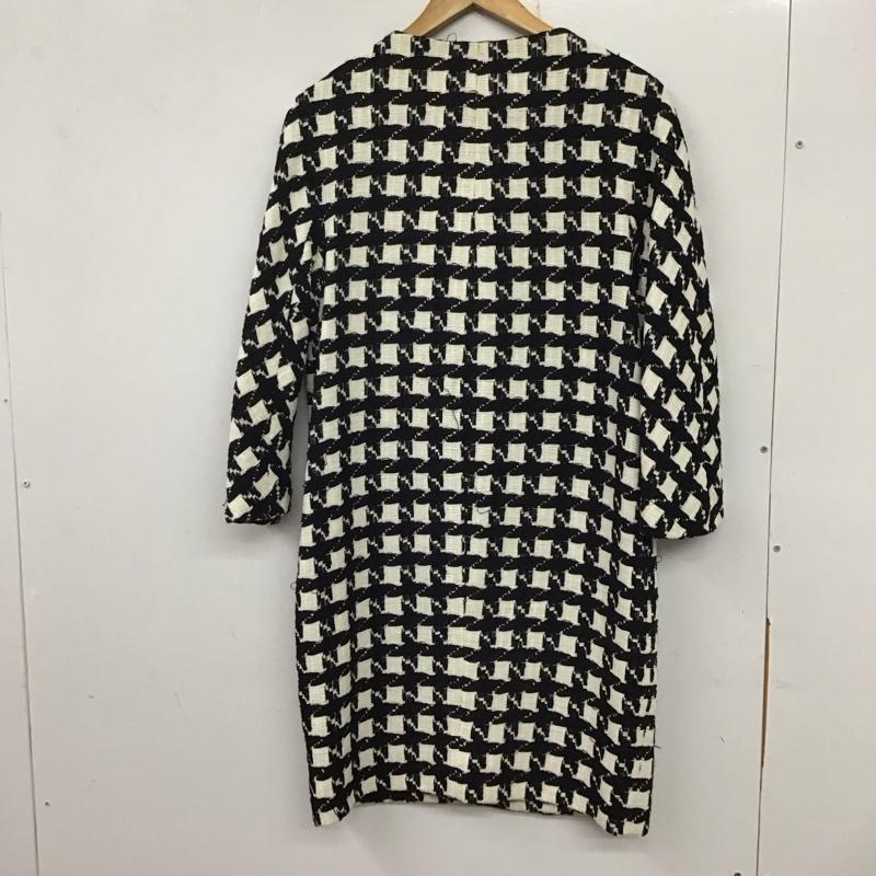 マックスマーラ MaxMara ジャケット、上着 ジャケット、ブレザー 長袖ジャケット アウター 前ボタン ノーカラージャケット 40 総柄 白 / ホワイト / X 黒 / ブラック /  レディース USED 古着 中古 10136029
