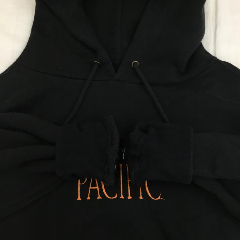 ジャンスポーツ JANSPORT パーカー 長袖 UNIVERSITY OF THE PACIFIC パシフィック大学 M ロゴ、文字 黒 / ブラック /  メンズ USED 古着 中古 10136212
