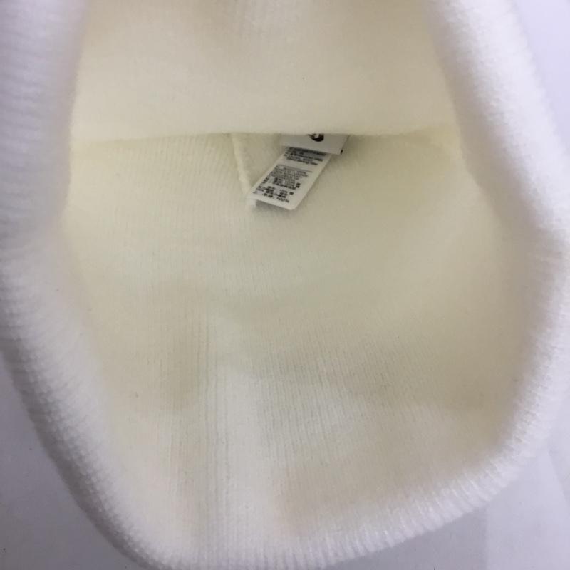 ステューシー STUSSY 帽子 ニット帽 CV8961-121 NIKE Cuffed Beanie タグ付き ロゴ、文字 白 / ホワイト /  メンズ USED 古着 中古 10136335