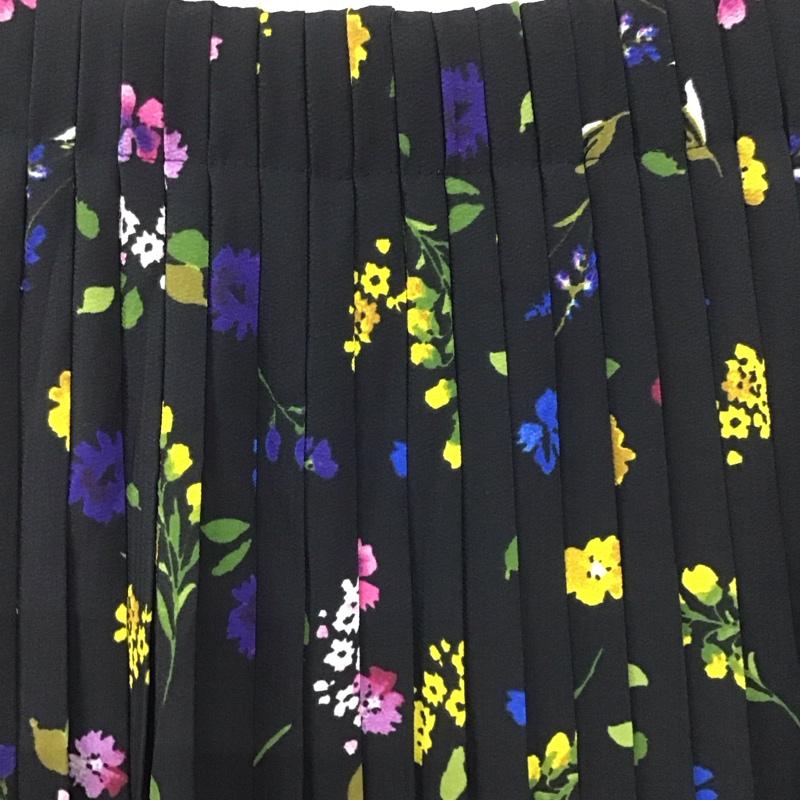 ザラ ZARA TRAFALUC スカート ロングスカート ロングスカート フレアスカート カジュアルスカート プリーツ S プリント マルチカラー / マルチカラー /  レディース USED 古着 中古 10136413