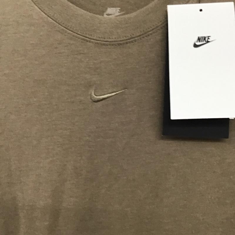 ナイキ NIKE Tシャツ 半袖 fv5509-233 スポーツウェアチルニット 半袖カットソー スポーツウェア XS ロゴ、文字 茶 / ブラウン /  レディース USED 古着 中古 10136438