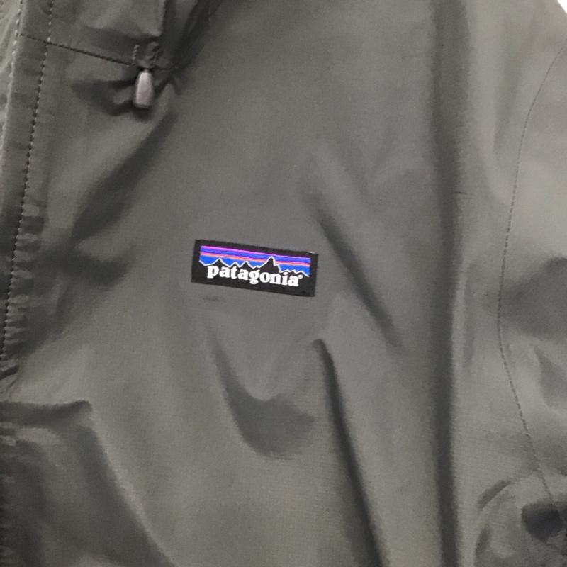パタゴニア patagonia ジャケット、上着 ジャンパー、ブルゾン 85240fa22 ナイロンジャケット ジップアップジャケットパーカー L ロゴ、文字 灰 / グレー /  メンズ USED 古着 中古 10137664