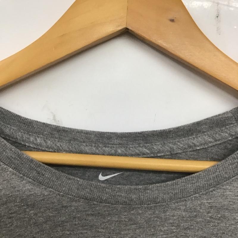 ナイキ NIKE Tシャツ 半袖 半袖カットソー プリントTシャツ クルーネックカットソー プリント 灰 / グレー /  メンズ USED 古着 中古 10137670