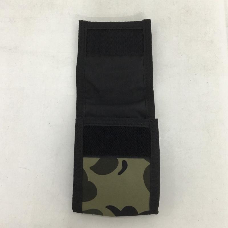 アベイシングエイプ A BATHING APE ポーチ ポーチ ベルトポーチ 迷彩 カモ柄 ロゴ、文字 黒 / ブラック / X ベージュ / ベージュ / X カーキ / カーキ /  メンズ USED 古着 中古 10137919