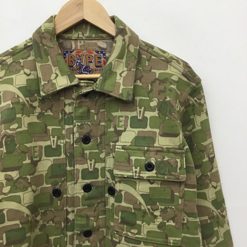 アベイシングエイプ A BATHING APE ジャケット、上着 ジャケット、ブレザー 001SH0101030X M カモフラージュ柄・迷彩 緑 / グリーン /  メンズ USED 古着 中古 10138465