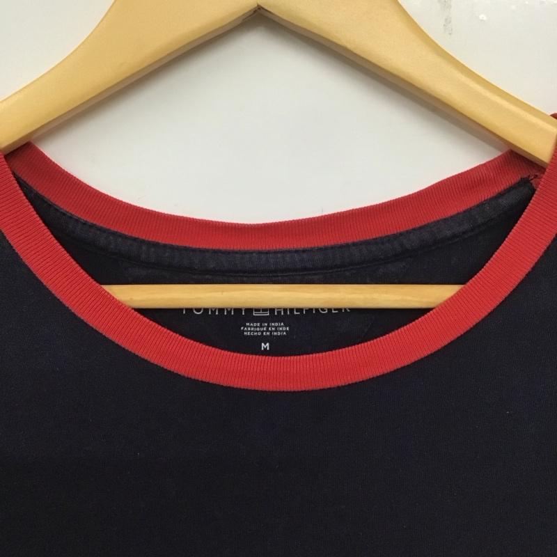 トミーヒルフィガー TOMMY HILFIGER Tシャツ 半袖 半袖カットソー プリントTシャツ クルーネックカットソー M ロゴ、文字 紺 / ネイビー /  メンズ USED 古着 中古 10138762