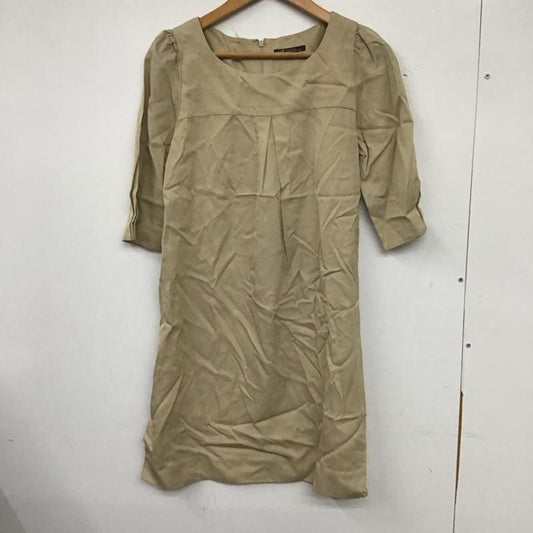 ニジュウサンク 23区 ワンピース ひざ丈スカート 34 無地 ベージュ / ベージュ /  レディース USED 古着 中古 10139930