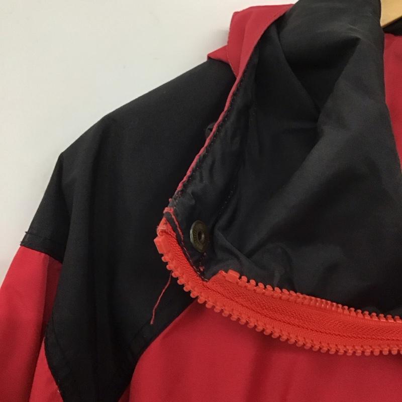 コロンビア Columbia ジャケット、上着 ジャケット、ブレザー ナイロンジャケット フード付き S ロゴ、文字 黒 / ブラック / X 赤 / レッド /  メンズ USED 古着 中古 10140227