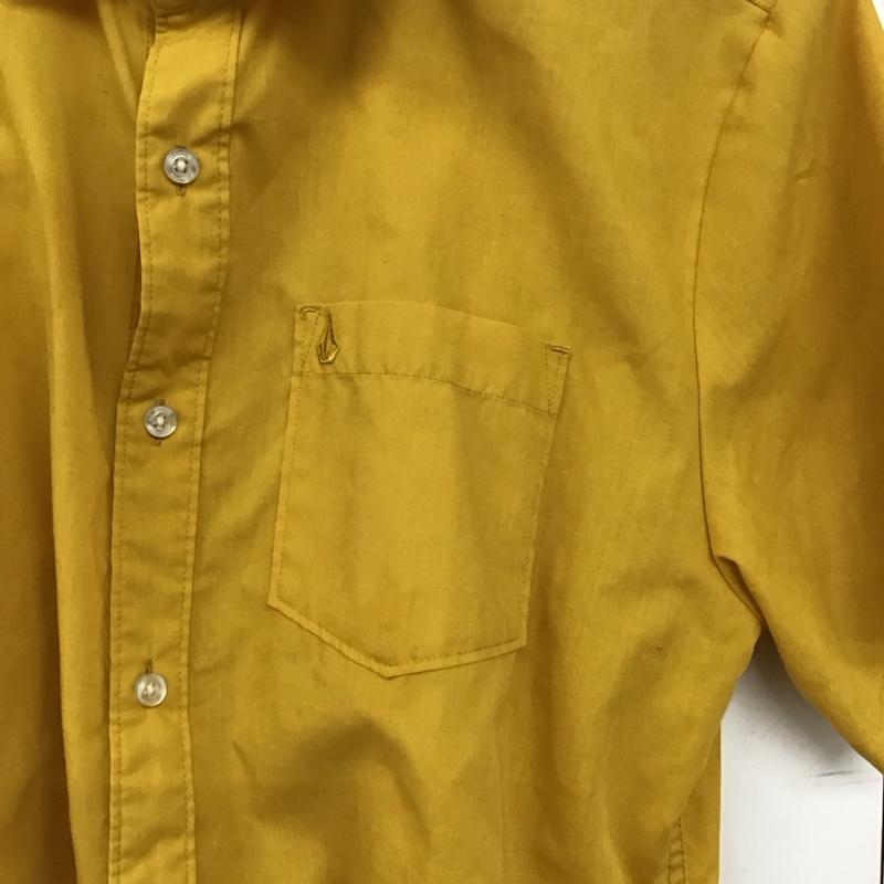ボルコム VOLCOM シャツ、ブラウス 半袖 半袖シャツ 無地シャツ ポケットシャツ M ロゴ、文字 黄 / イエロー /  メンズ USED 古着 中古 10140971