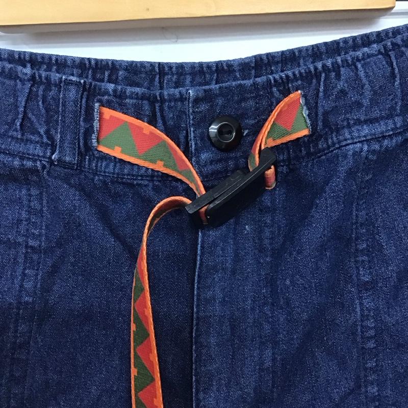 チャムス CHUMS パンツ ショートパンツ ショートパンツ ハーフパンツ カジュアルパンツ デニムパンツ L ロゴ、文字 インディゴ / インディゴ /  メンズ USED 古着 中古 10141001