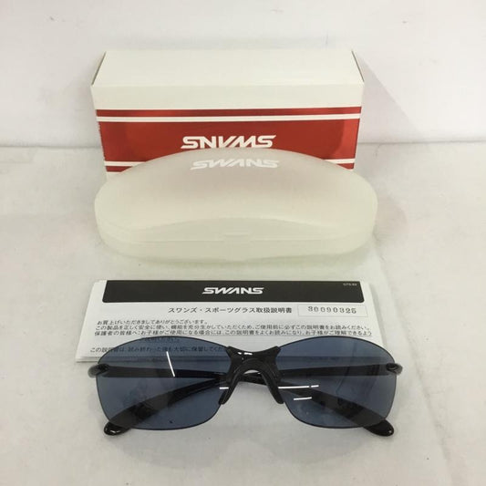 スワンズ Swans めがね・サングラス サングラス SALF-0067 ULTRA LENS for GOLFモデル 箱有 ロゴ、文字 黒 / ブラック / X 青 / ブルー /  メンズ USED 古着 中古 10141076