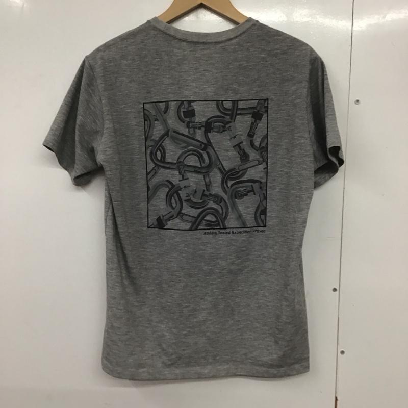 ザノースフェイス THE NORTH FACE Tシャツ 半袖 NT32084 S/S Carabiner Tee S ロゴ、文字 X プリント 灰 / グレー /  メンズ USED 古着 中古 10141111