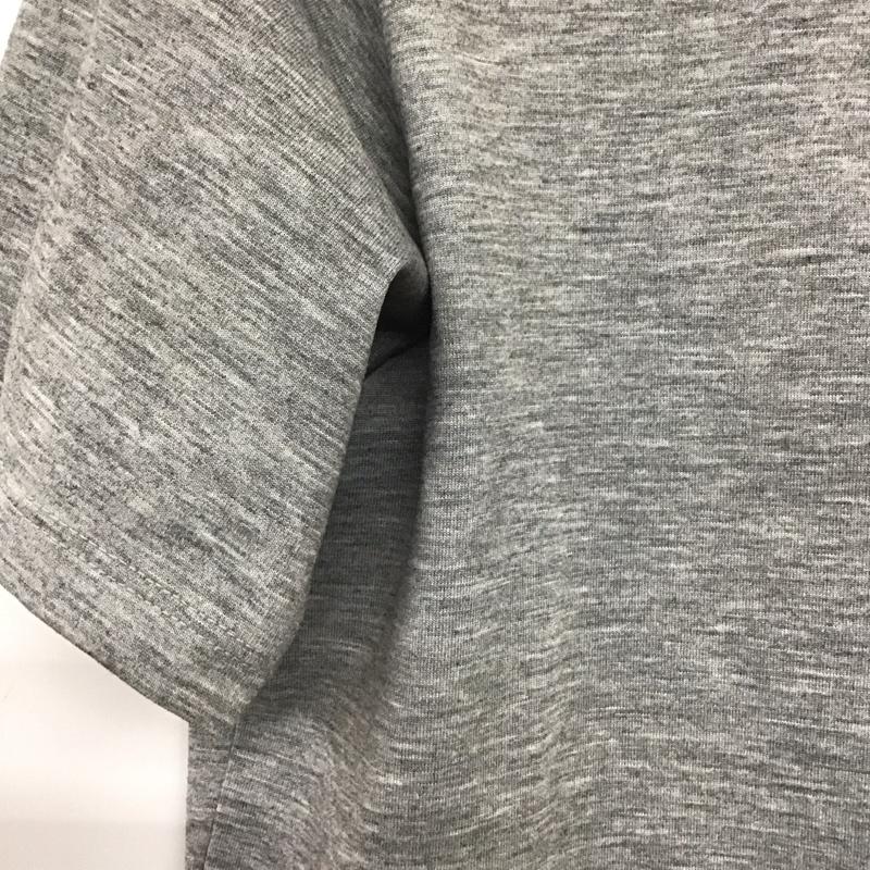ザノースフェイス THE NORTH FACE Tシャツ 半袖 NT32084 S/S Carabiner Tee S ロゴ、文字 X プリント 灰 / グレー /  メンズ USED 古着 中古 10141111